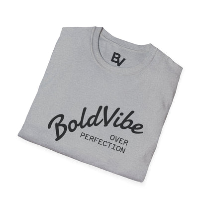 Camiseta BoldVibe over perfection